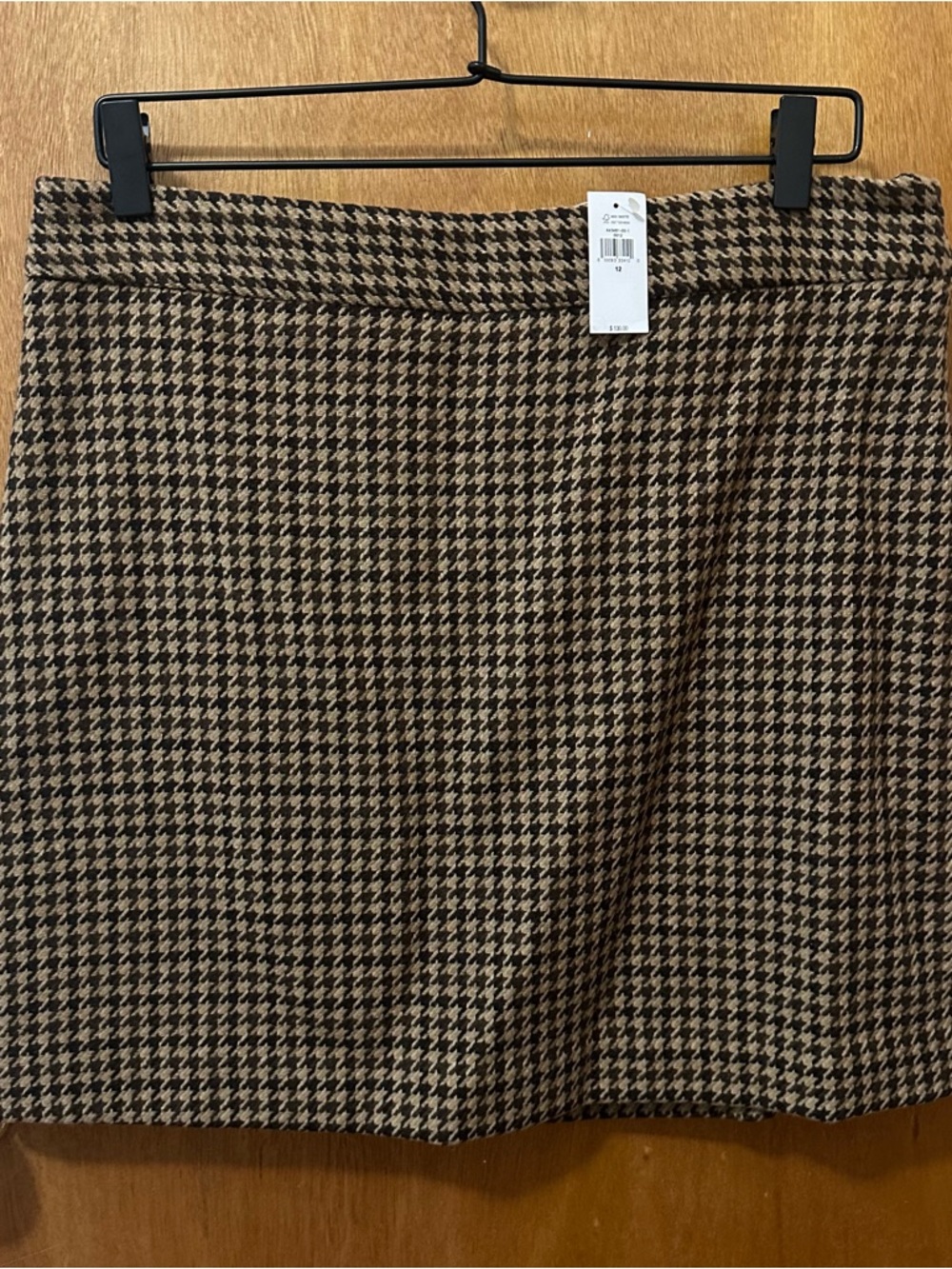 Banana Republic Mini Skirt in Brown and Black Houndstooth